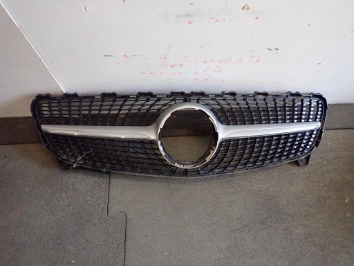 MASKA MERCEDES A-KLASA W176 2011-