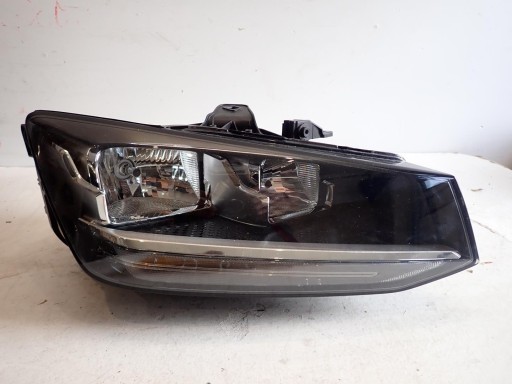 LAMPA FAR PREDNJI DESNI AUDI Q2 2016- 81A941004
