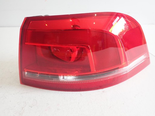 LAMPA FAR ZADNJI ZADNJA  DESNI VW PASSAT B7 KARAVAN 2010-2014 3AF945096G
