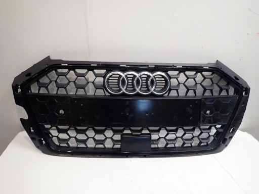 MASKA AUDI A1 II 2018- 82A853651B