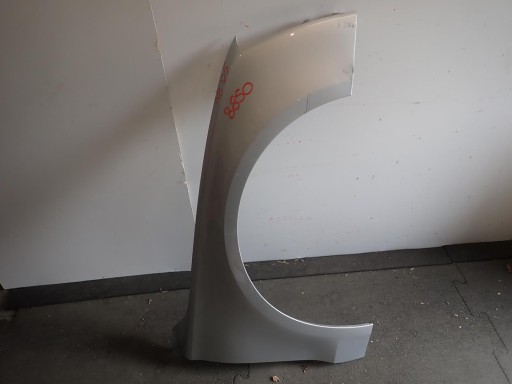 BLATOBRAN PREDNJI DESNI AUDI A8 D4 2010-