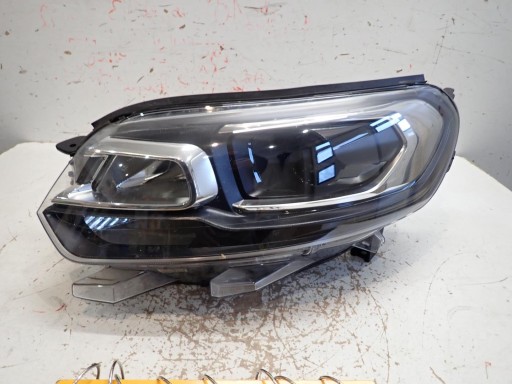 LAMPA FAR PREDNJI LIJEVI CITROEN JUMPY III 2016- BI-XENON