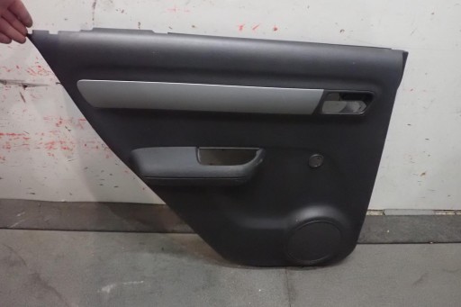 BOČNI TAPACIRUNG VRATA LIJEVI ZADNJI SUZUKI SWIFT MK6 2004-2010