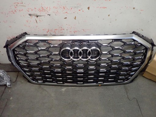 MASKA AUDI Q3 II 2018- S-LINE NOVO ORIGINAL 83A853651