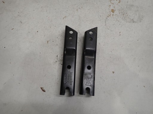 NOSAČ BRANIKA DESNI LIJEVI ZADNJI FORD RANGER III 2011- AB39-17787-CB