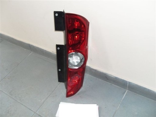 LAMPA FAR ZADNJI ZADNJA  DESNI OPEL COMBO 012-