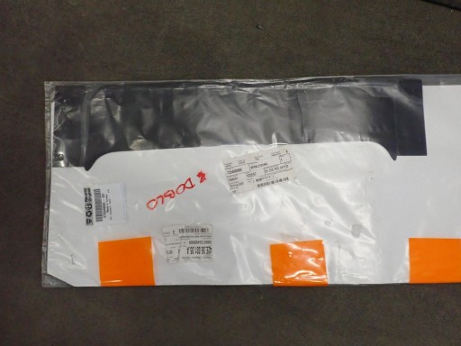 NAKLEJKA POKLOPAC VRATA DESNI PREDNJI FIAT DOBLO 2015- 735498069