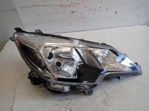 LAMPA FAR PREDNJI DESNI MITSUBISHI SPACE STAR III 2019-