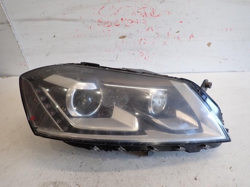 LAMPA FAR PREDNJI DESNI VW PASSAT B7 2010-2014 BI-XENON ZAKRETNI 3AB941754