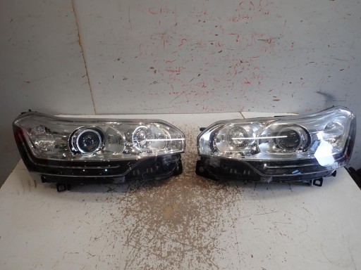 LAMPA FAR PREDNJI DESNI CITROEN C5 III REDIZAJN 2012- BI-XENON ZAKRETNI