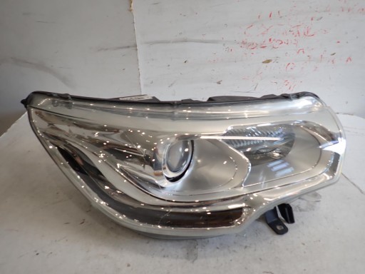 LAMPA FAR PREDNJI DESNI CITROEN C4 II DS4 2010- BI-XENON 9687895980