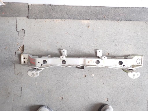 VEZNI LIM PREDNJI GORNJI TOYOTA VERSO S 2011-