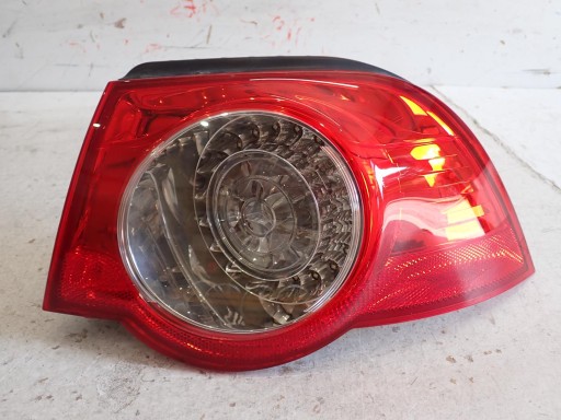 LAMPA FAR ZADNJI ZADNJA  DESNI VW EOS 2005-2010 1Q