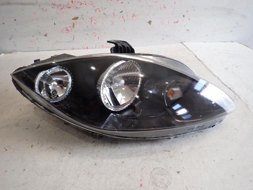 LAMPA FAR PREDNJI DESNI SEAT LEON II ALTEA TOLEDO REDIZAJN 2009- 5P1941034B