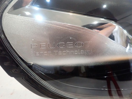 LAMPA FAR PREDNJI DESNI PEUGEOT EXPERT III 16- BI-XENON