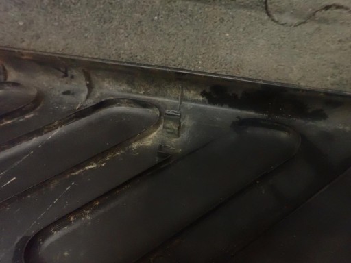 POKLOPAC BRANIKA ZADNJI NISSAN NAVARA NP300 15-