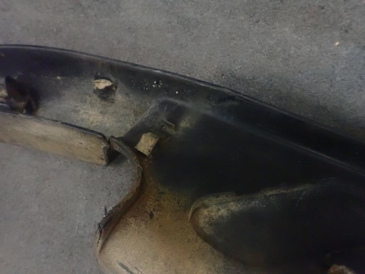 POKLOPAC BRANIKA ZADNJI NISSAN NAVARA NP300 15-