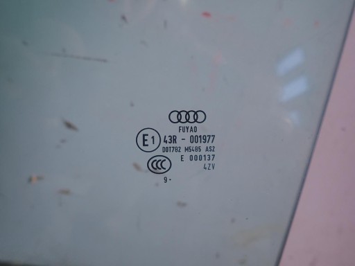 STAKLO VRATA LIJEVI AUDI R8 II 2016-