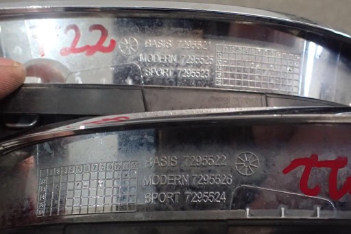 MASKA MREŽICE DESNI LIJEVI BMW 2 F22 14- MASKA MREŽICE DESNI LIJEVI BMW 2 F22 14-