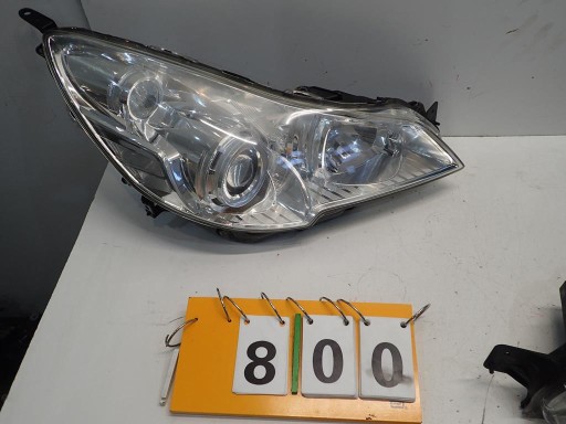 LAMPA FAR PREDNJI DESNA STRANA SUBARU LEGACY OUTBACK 09-12 XENON