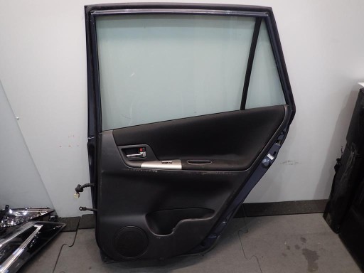 VRATA ZADNJI ZADNJA DESNA TOYOTA COROLLA VERSO 02-05