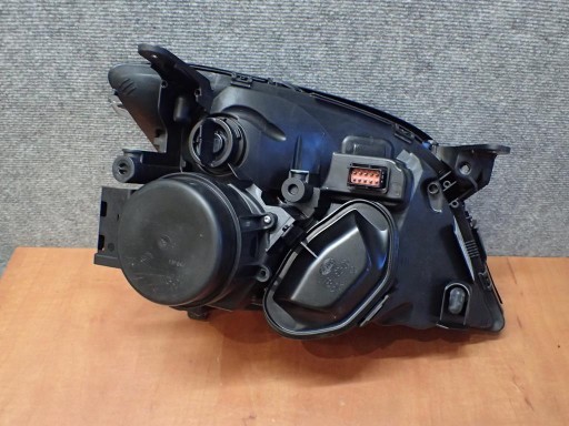 LAMPA FAR PREDNJI LIJEVI OPEL VECTRA C 01-05 XENON NOVO OR