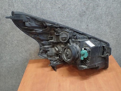 LAMPA FAR PREDNJI LIJEVI OPEL VIVARO II 014-