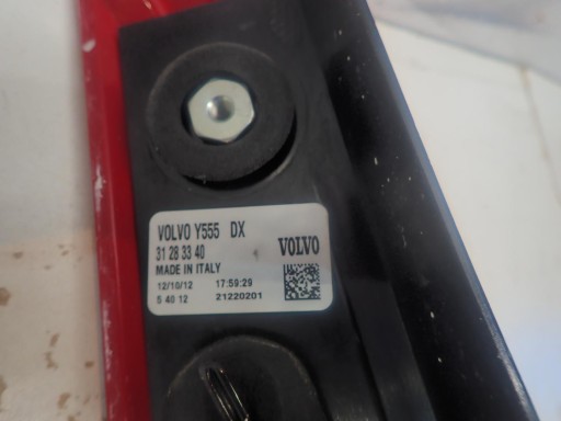 LAMPA FAR ZADNJI ZADNJA  DESNI VOLVO V40 II 2012- 31283340