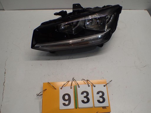 LAMPA FAR PREDNJI DESNI AUDI Q2 16- 81A
