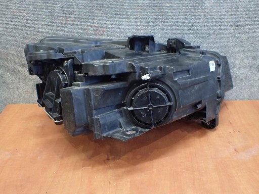 LAMPA FAR PREDNJI LIJEVI AUDI Q2 16-