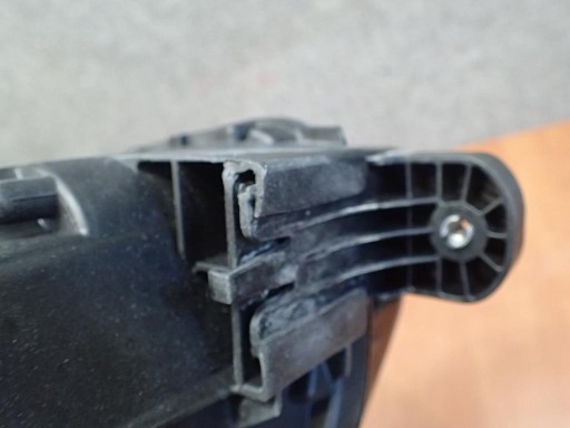 LAMPA FAR PREDNJI LIJEVI AUDI Q2 16-
