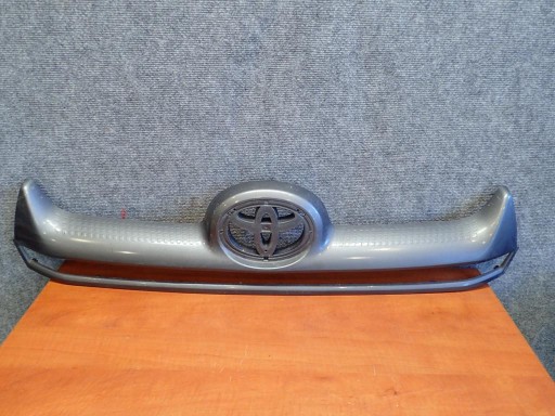 MASKA TOYOTA HILUX 09-12