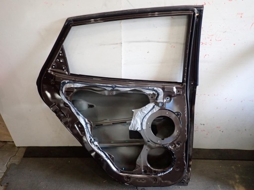 VRATA ZADNJI ZADNJA LIJEVA HYUNDAI IX35 2010- VRATA ZADNJI ZADNJA LIJEVA HYUNDAI IX35 2010-