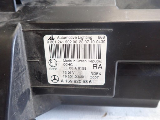 LAMPA FAR PREDNJI DESNI MERCEDES A-KLASA W169 REDIZAJN 2008- A1698205861