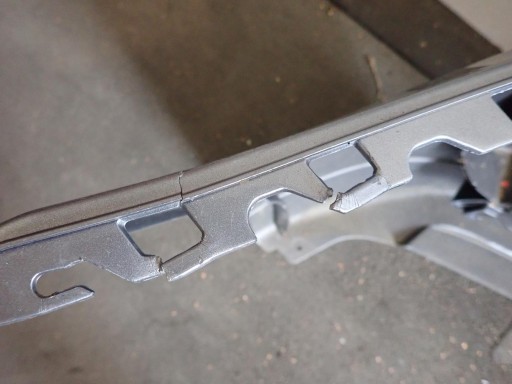 BRANIK PREDNJI BMW 5 E60 E61 2003-2007 7033694 BRANIK PREDNJI BMW 5 E60 E61 2003-2007 7033694