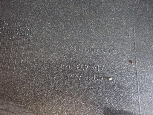 BRANIK ZADNJI AUDI A2 1999-2005 8Z0807417