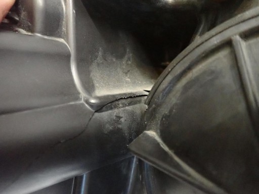 LAMPA FAR PREDNJI LIJEVI DODGE CHARGER 2015- XENON 00190767