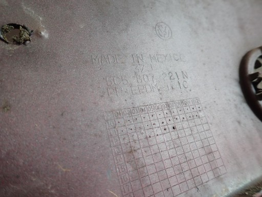 BRANIK PREDNJI VW BEETLE 2011- 5C