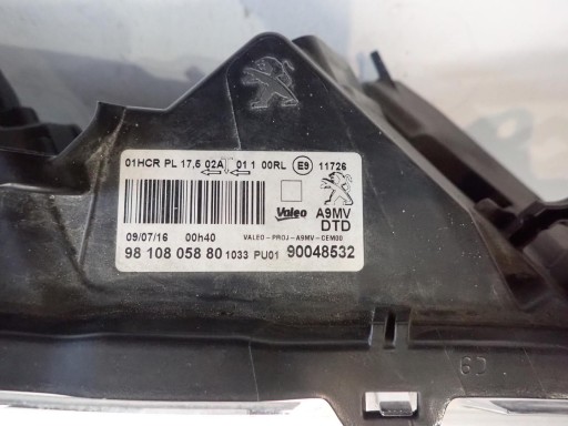 LAMPA FAR PREDNJI DESNI PEUGEOT 208 REDIZAJN 2015- LED 9810805880