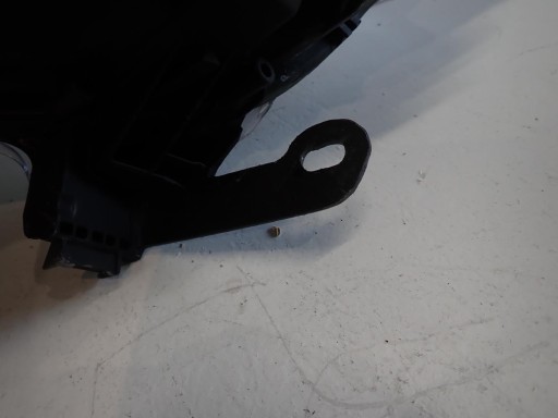 LAMPA FAR PREDNJI DESNI PEUGEOT 208 REDIZAJN 2015- LED 9810805880