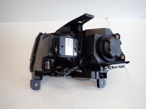 LAMPA FAR PREDNJI DESNI JEEP CHEROKEE WK2 2014- BI-XENON ZAKRETNI SUMMIT