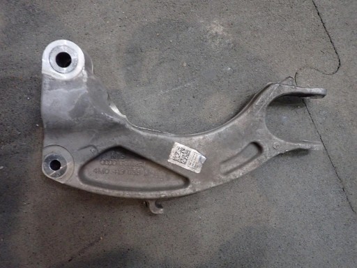 NOSAČ AMORTIZERA DESNA AUDI A6 A7 Q5 4M0413038N NOSAČ AMORTIZERA DESNA AUDI A6 A7 Q5 4M0413038N