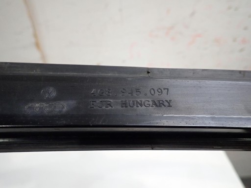 LAMPA FAR SVIJETLO STOP AUDI A7 4G8945097