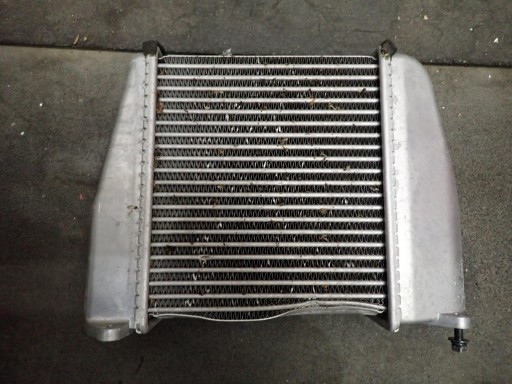 HLADNJAK ZRAKA INTERCOOLER NISSAN GTR D2122A-05