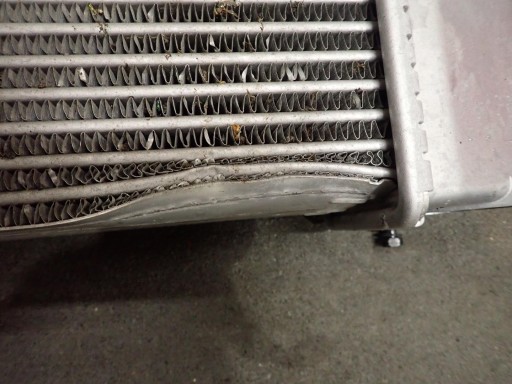 HLADNJAK ZRAKA INTERCOOLER NISSAN GTR D2122A-05