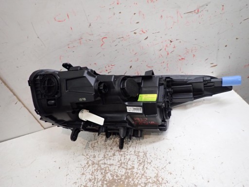 LAMPA FAR PREDNJI DESNI HYUNDAI I40 REDIZAJN 2014- BI-XENON