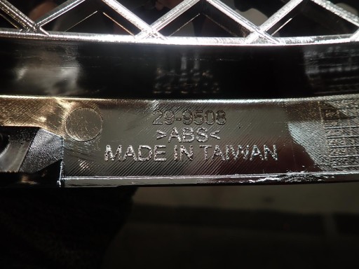 MASKA CHRYSLER 300C 2004- ZAMJENSKI DIO BENTLEY