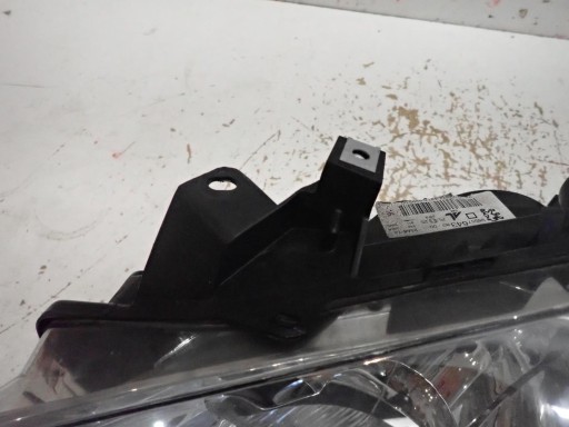 LAMPA FAR PREDNJI LIJEVI PEUGEOT 307 REDIZAJN 2005-2008