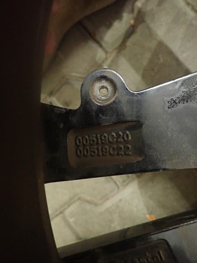 ALUMINIJSKA FELGA PEUGEOT 4X108 ET35 7J 18 ALUMINIJSKA FELGA PEUGEOT 4X108 ET35 7J 18