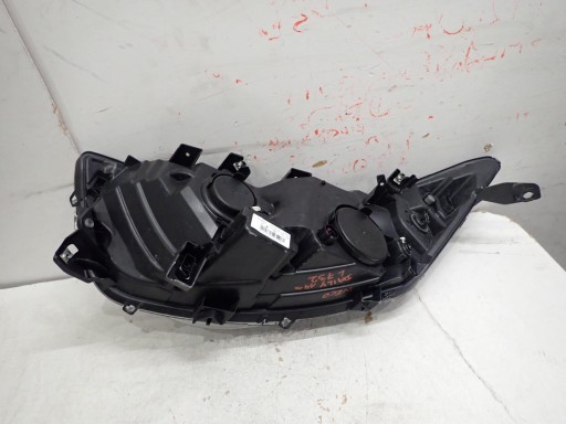 LAMPA FAR PREDNJI DESNI IVECO DAILY 2014- 5801473749
